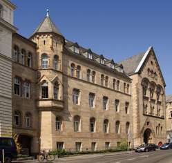 Altbau des Amtsgerichts Bonn